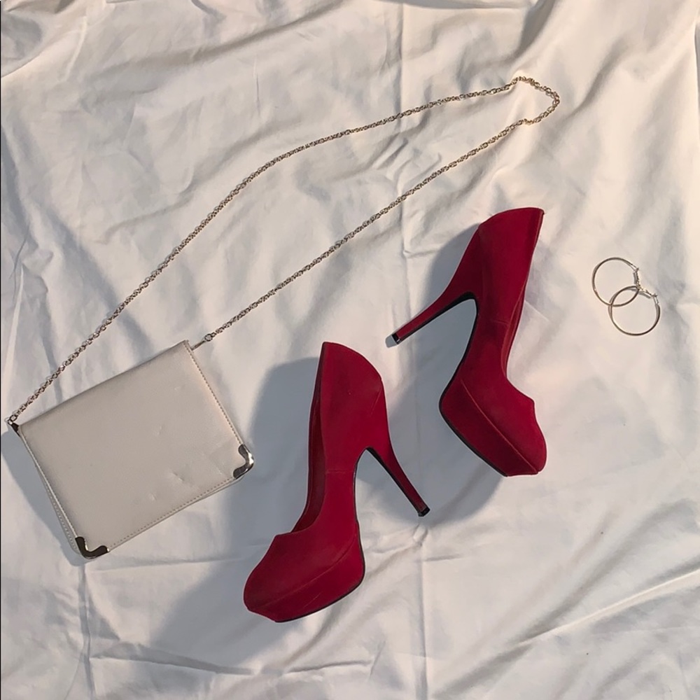 red pumps